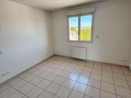 appartement 3 pièces 73m²  2 places de parking