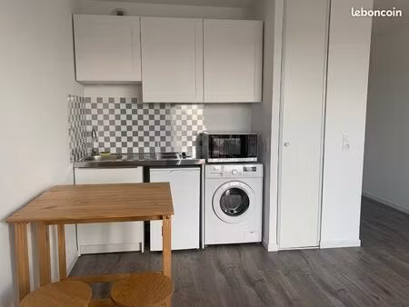 studio premium 25m2 à 2 min métro villejuif louis aragon