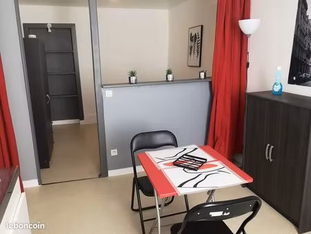 grand studio avec coin nuit