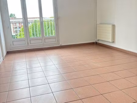 appartement parfait état 4 pièces   parking et cave