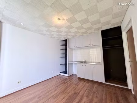 bureau  cabinet médical  profession libéral