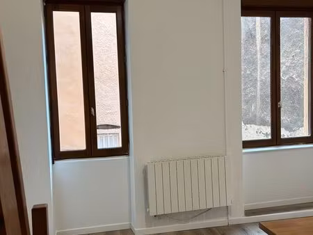 location studio lyon 4eme