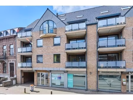 ruim en energiezuinig appartement met twee terrassen en parking