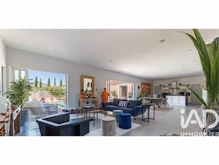 vente maison piscine à cheval-blanc (84460) : à vendre piscine / 221m² cheval-blanc
