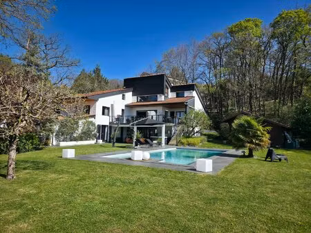 en exclusivite villa d’exception avec vue panoramique sur le lac léman