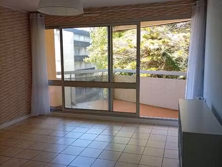 location appartement 2 pièces à bénodet (29950) : à louer 2 pièces / 49m² bénodet