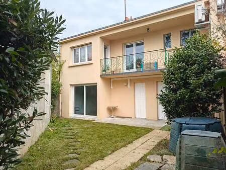 location maison à la roche-sur-yon (85000) : à louer / 85m² la roche-sur-yon