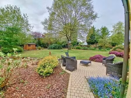 villa +-375m² avec jardin sud  dbl garage & s.sol aménagé