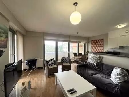 appartement 1 chambre  meublé  terrasse.