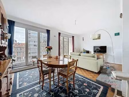 appartement lumineux 2 ch. proche parc & quartier eu