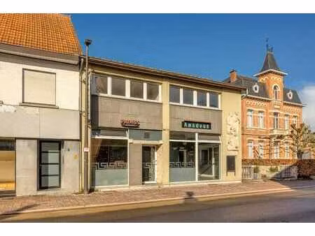 café met feestzaal op toplocatie in centrum arendonk.