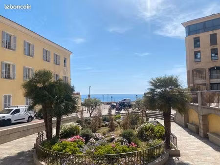 t4 hyper centre avec ascenseur