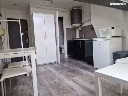 studio rénové - part-dieu lyon 3 - 18m² au sol - dpe d