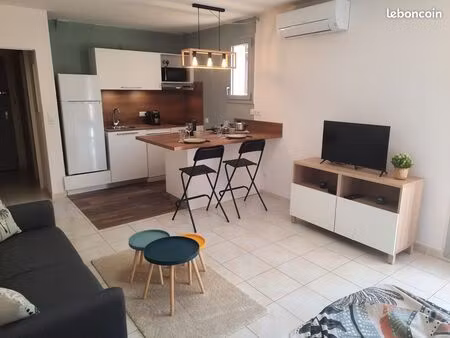 appartement carqueiranne avec terrasse