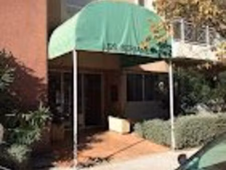 vte f2 dans résidence de service