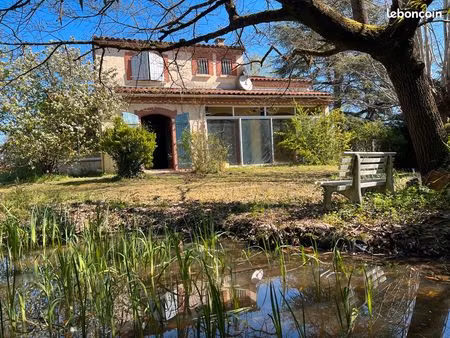 villa 6 chambres avec piscine couverte