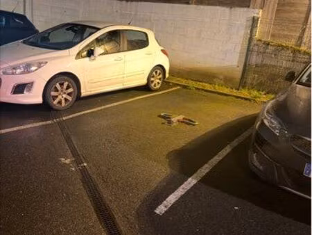 place de parking extérieur