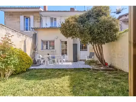 magnifique maison de ville avec jardin à cadillac