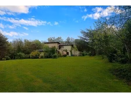 maison 249 m2 sur terrain 17 hectares