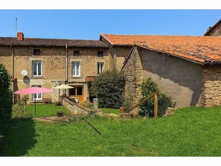 spacieuse maison de 5 chambres avec jardin attenant