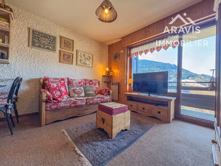 studio avec vue panoramique sur le village