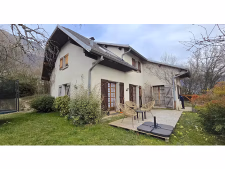 maison 5 pieces de 115m2 + sous-sol complet a saint jean d'a