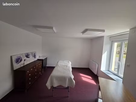 location cabinet bien-être équipé