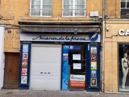 local commercial de 109 m2 rue piétonne charleville