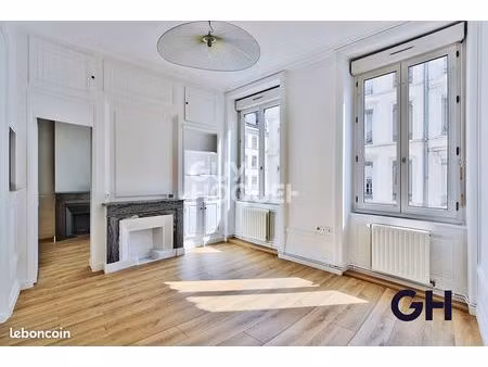 appartement 3 pièces 63 m²