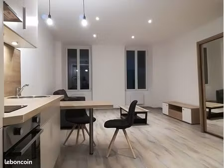 studio meublé centre ville jonquières