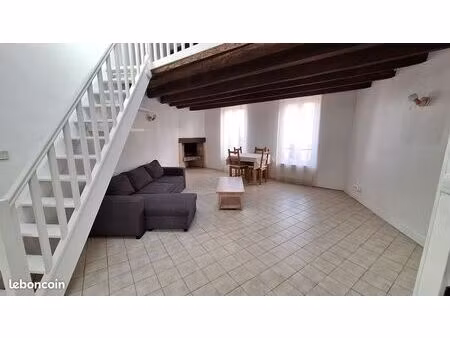 location appartement lumineux meublé centre ville pontoise
