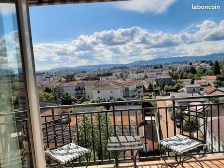 beau t2 bis lumineux de 55m2