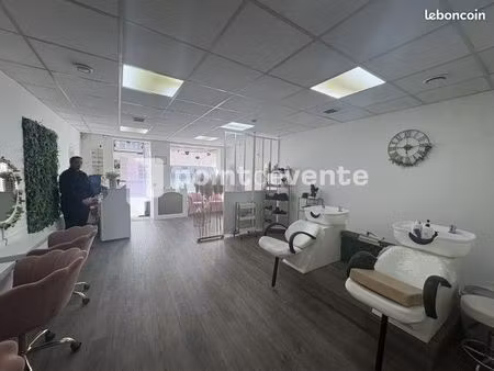commerce beauté/coiffure 36 m²