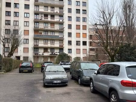 place de parking - pantin