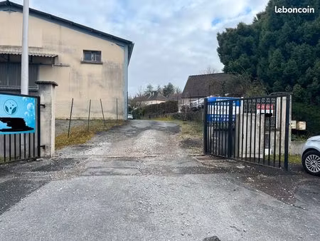 entrepôt local professionnel 300m2