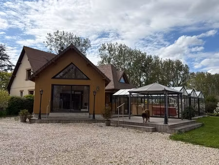 propriété 244 m2 vie de plain-pied 5 chs 5388 m2 dont 1947 m2 divisible et constructible b