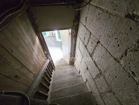 maison de 100 m² avec 50 m² de comble ammenagable et grange de 26 m² le gond pontouvre (16