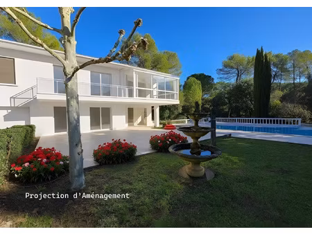 villa brignoles - 204 m2 habitables - 5000 m2 terrain - pisc