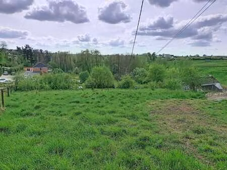 ensemble de deux parcelles de terrain à bâtir!