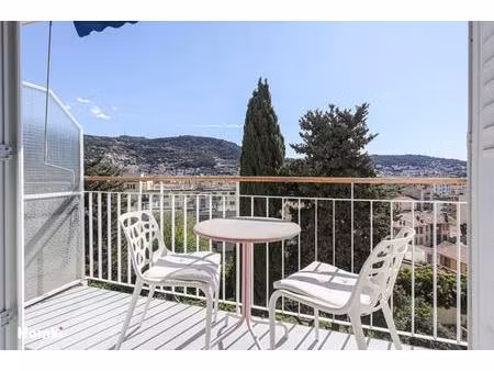 appartement t4 de 70 m2 à nice 06000  corniche frère marc