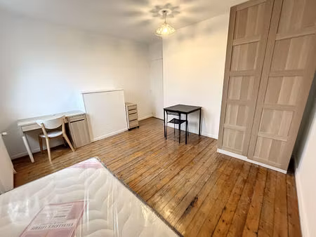 hyper centre appartement 3 chambres meublées