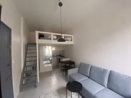 33800 bordeaux - studio meuble avec terrasse a louer