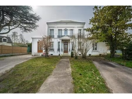 maison de charme 8 ch. avec jardin à limeil-brévannes