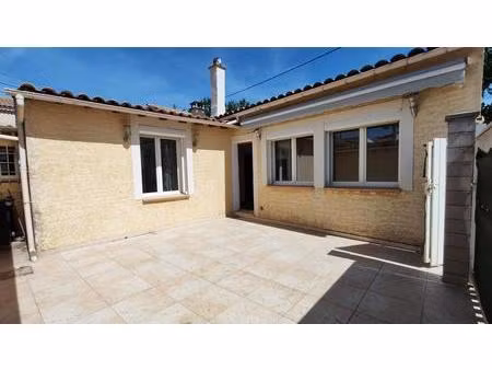 maison à louer de type 3 avec cour