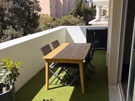 sainte-anne - t3 avec terrasse dans résidence récente