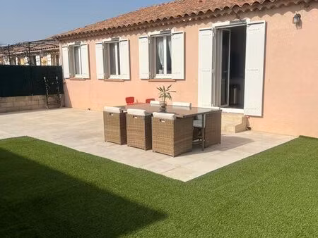 maison 107 m2 - 3 chambres et un bureau - piscine - châteaurenard