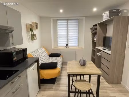 ? studio rénové & meublé – centre castelnaudary – prêt à vivre