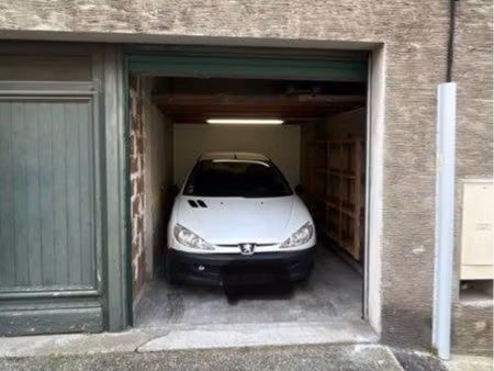 garage ou box de stockage
