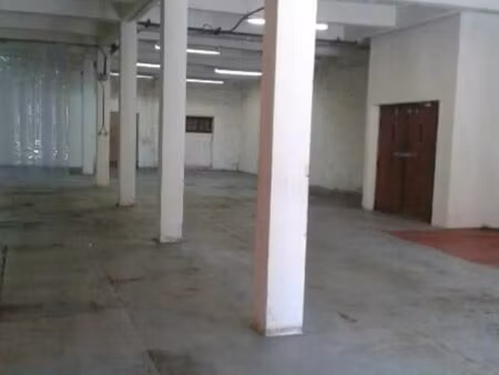 local d'activité 340 m²