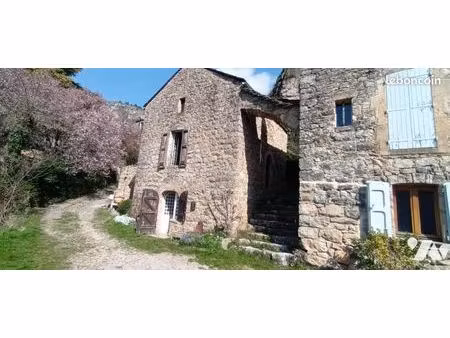 maison 3 pièces 97 m²